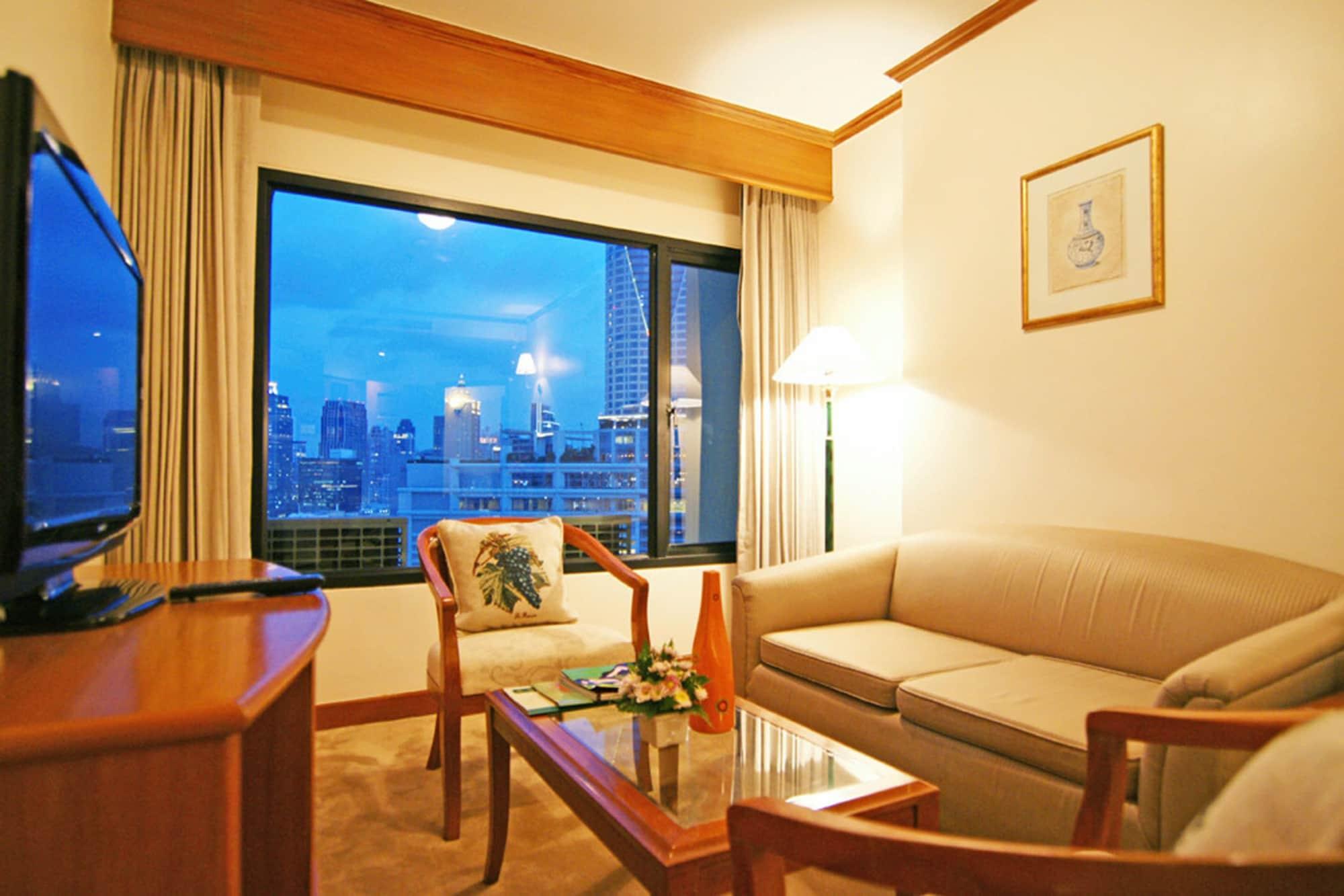 Grand Diamond Suites Hotel Bangkok Exterior foto