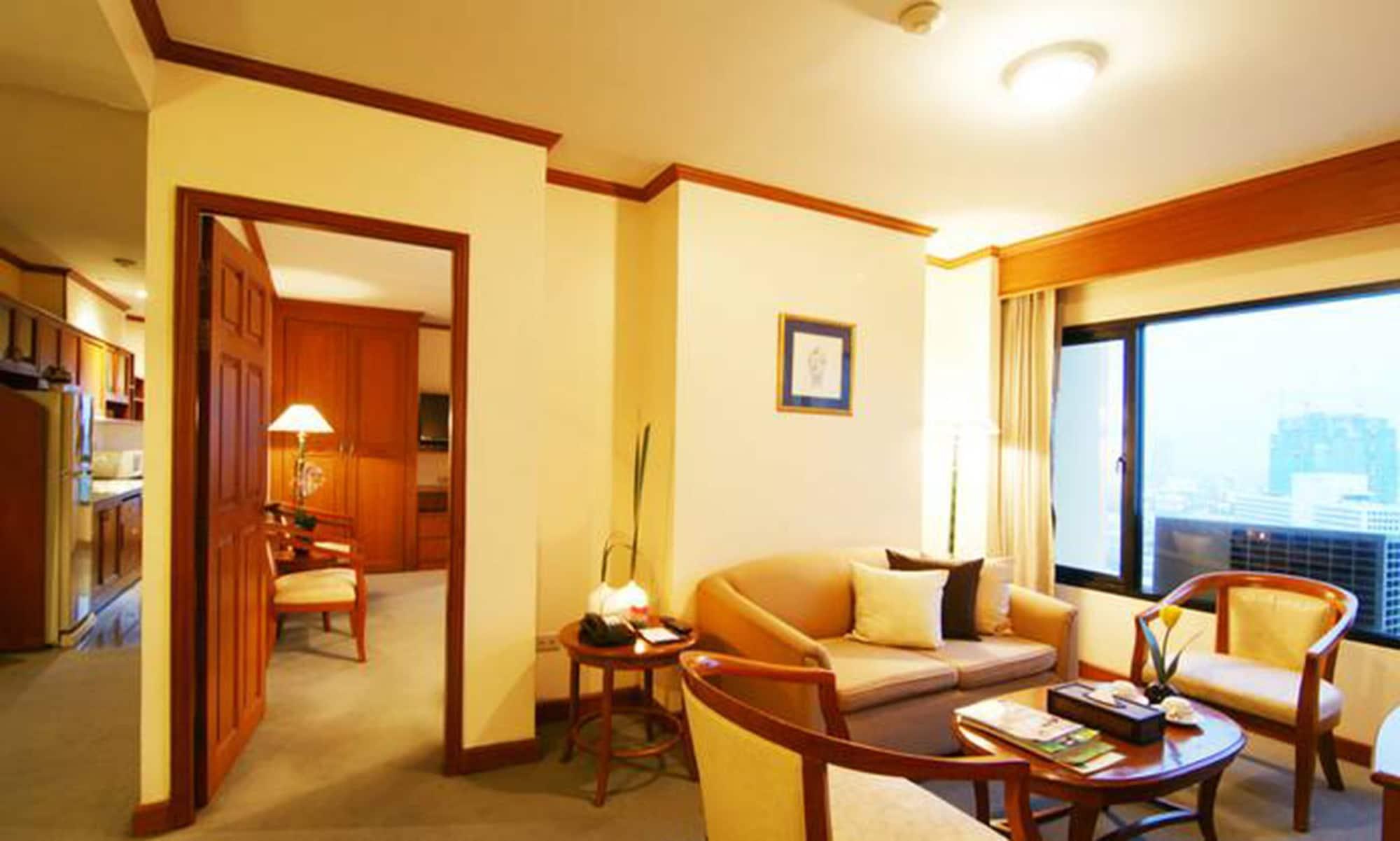 Grand Diamond Suites Hotel Bangkok Exterior foto