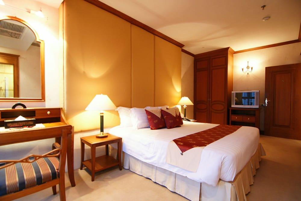 Grand Diamond Suites Hotel Bangkok Exterior foto