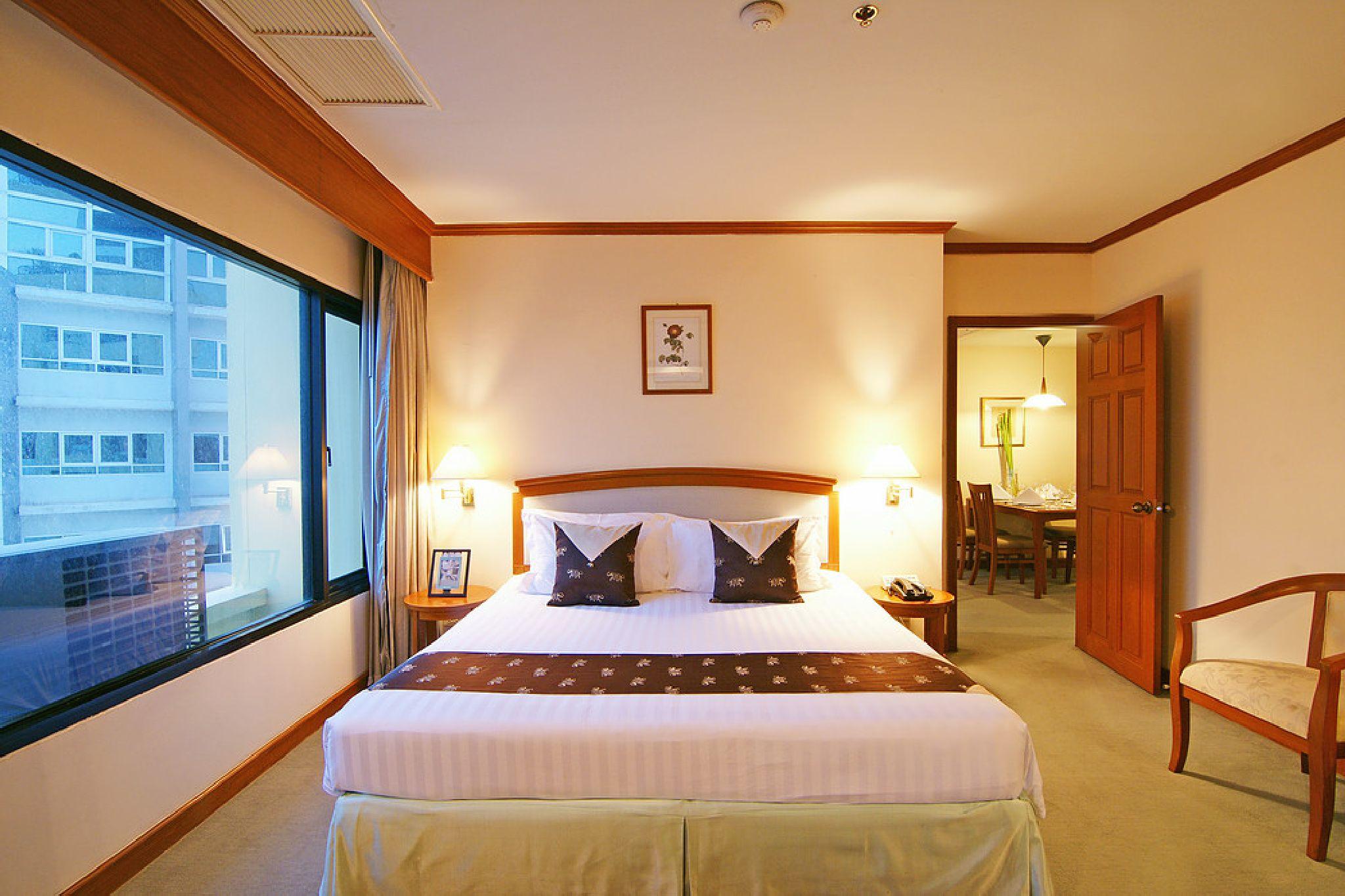 Grand Diamond Suites Hotel Bangkok Exterior foto