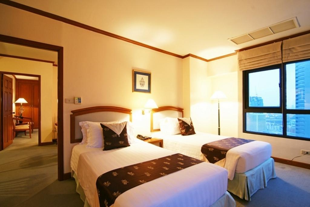 Grand Diamond Suites Hotel Bangkok Exterior foto